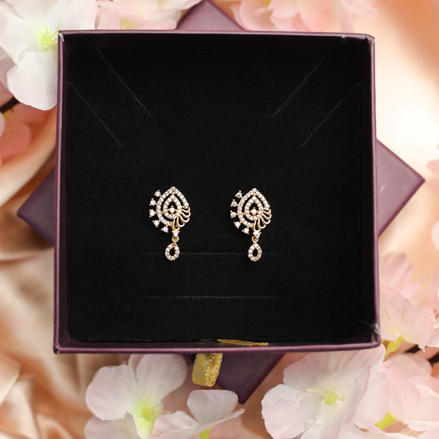 Distinctive Wave Flower AD Mangalsutra With Earrings