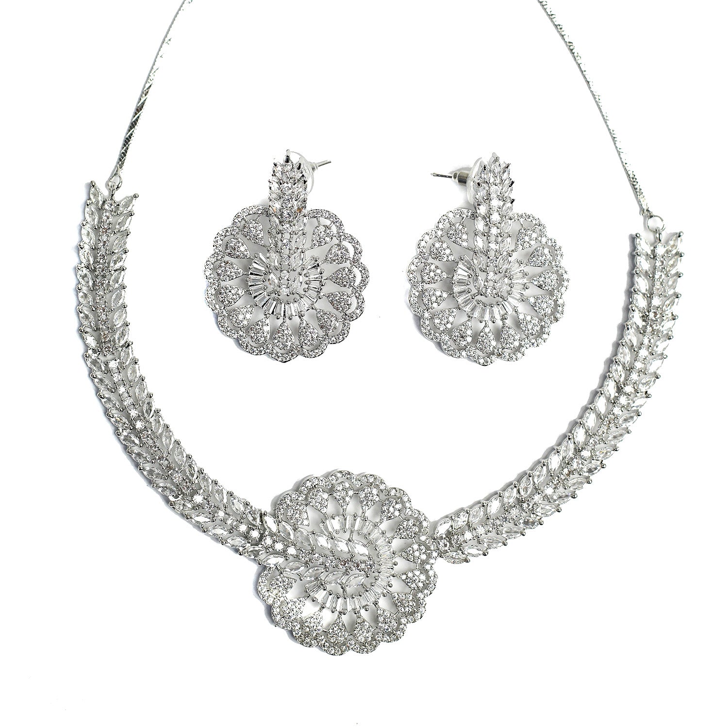 Intricate Floral Centerpiece Round Necklace Set