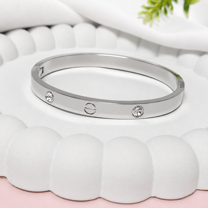 Elegant Love Bracelet with CZ Stone (Anti-Tarnish)