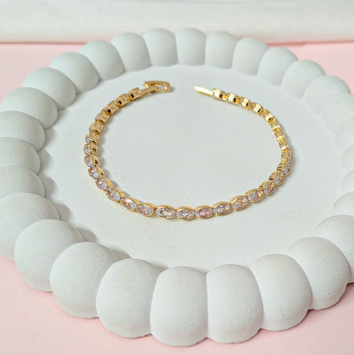 Stylish Flip Oval Cut Bezel Design Tennis Bracelet For Girls & Women's