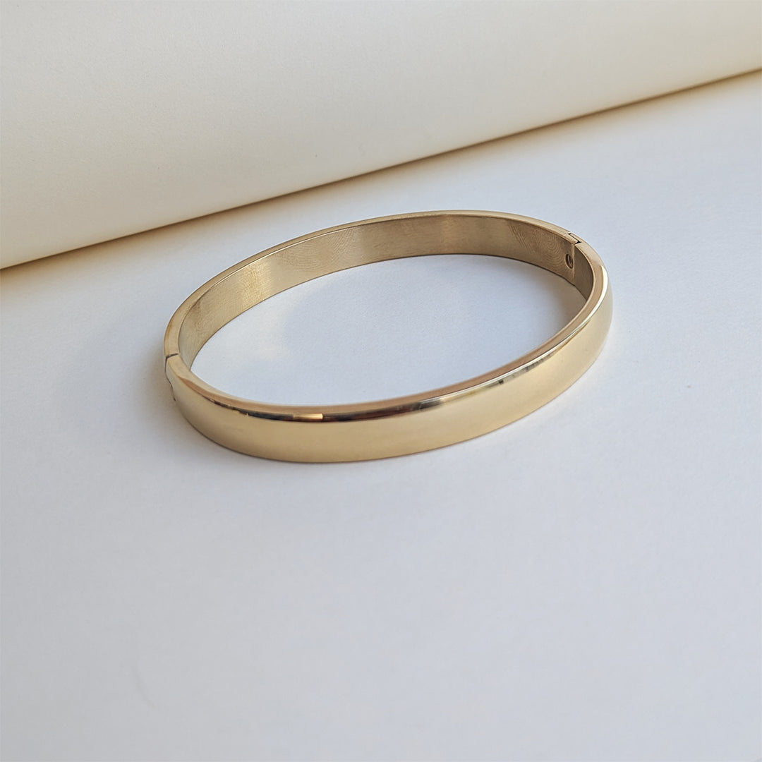 Stylish Shiny Stainless Steel Bracelet For Men & Women