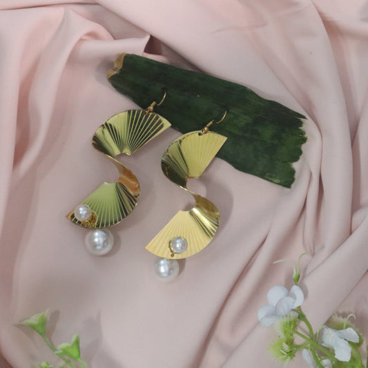 18K Gold Plated Twisted / Swirl Design and Pearl Drop Earrings (Anti-Tarnish)