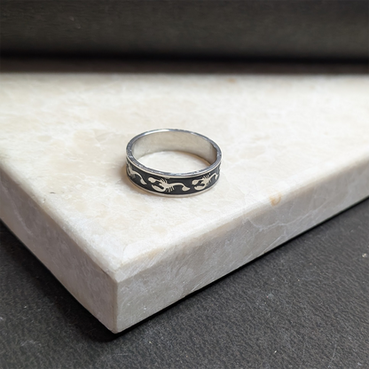Round Scorpion Wave Style Pattern Ring for Men & Women