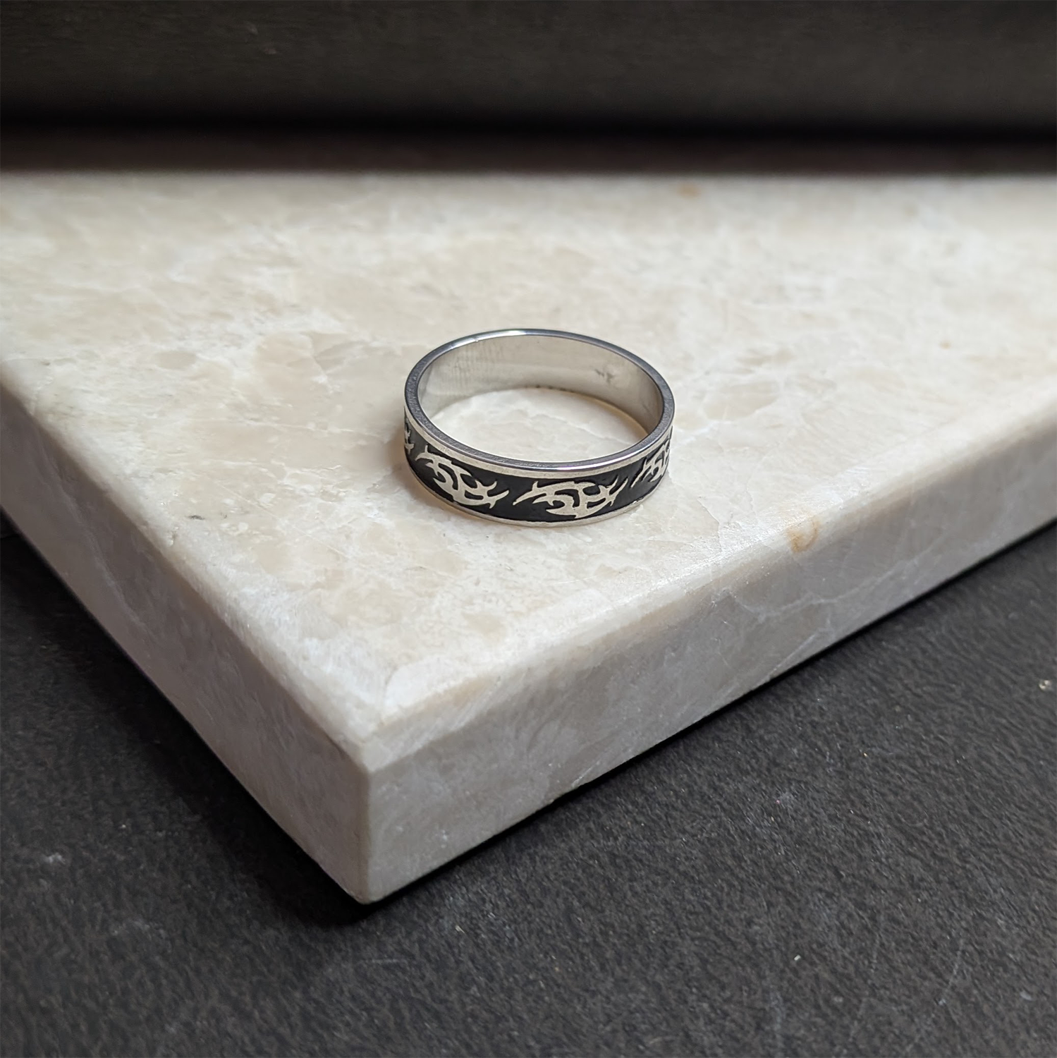 Round Ninja Sign Style Pattern Ring for Men & Women