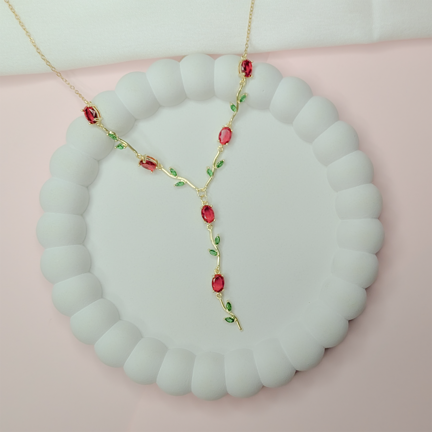Peacock Tulip Leaf Accents Pendant for Girls & Women's