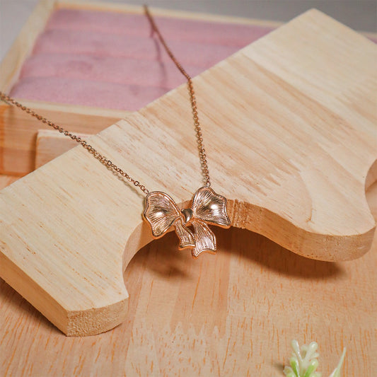 Rose Gold Big Bow Pendant Necklace (Anti-Tarnish)
