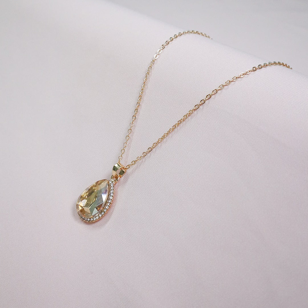 18K Gold Plated Teardrop With Diamond Pendant Necklace (Anti-Tarnish)