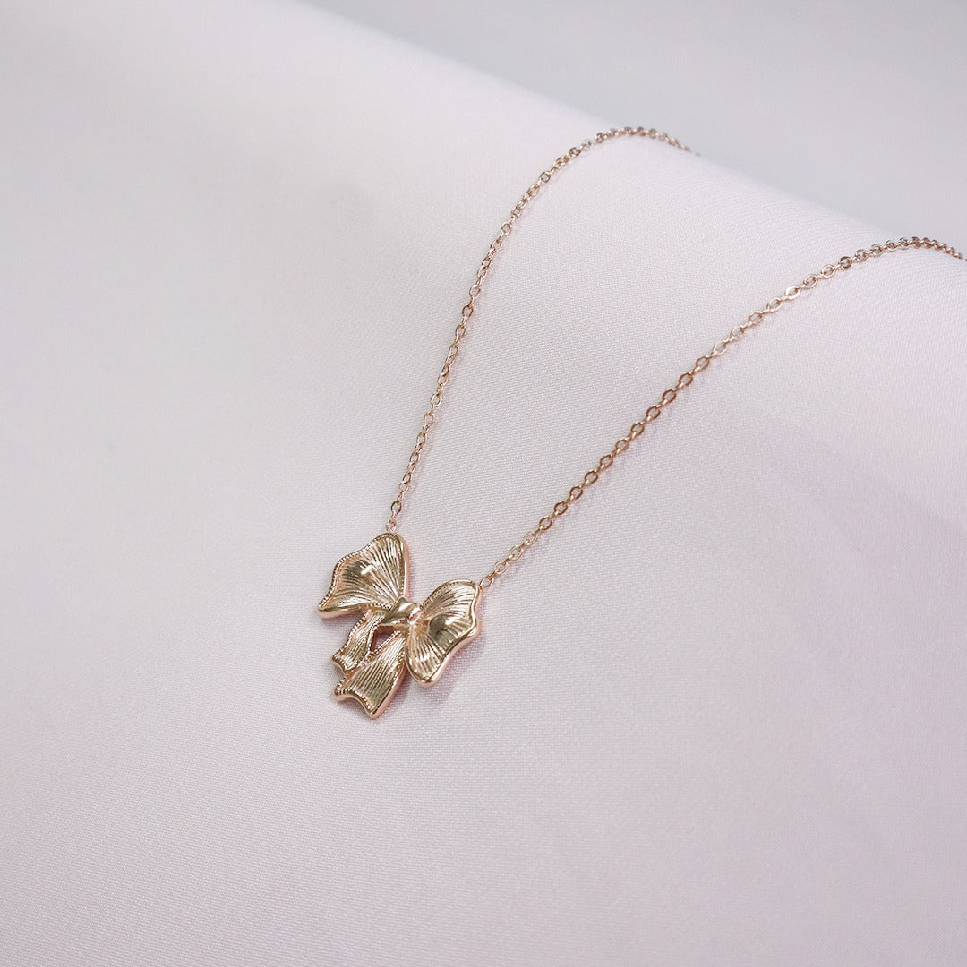 Rose Gold Big Bow Pendant Necklace (Anti-Tarnish)