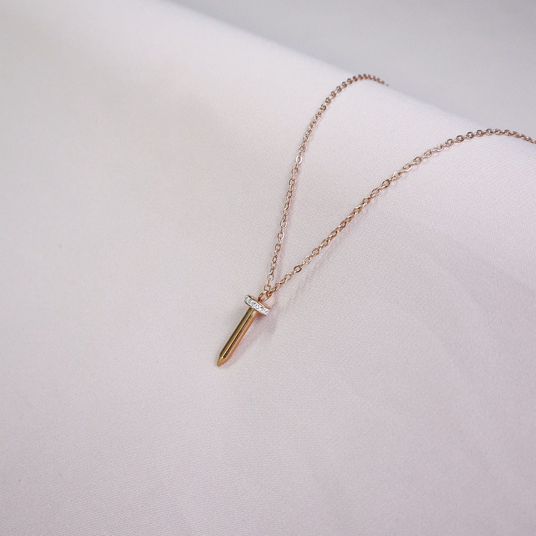 18k Gold Plated Nail Bar Pendant Necklace (Anti-Tarnish)
