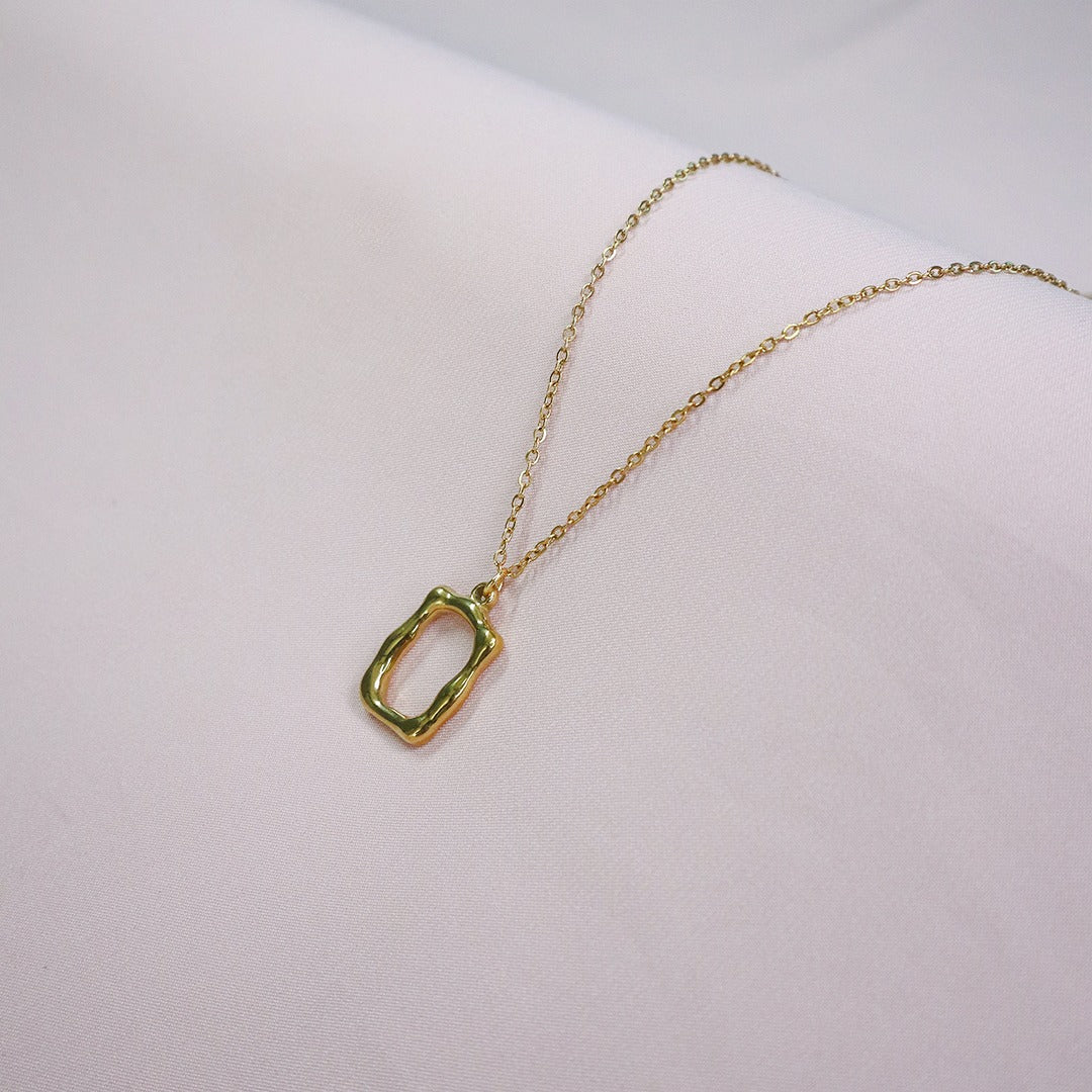 18K Gold Plated Irregular Geometric Pendant Necklace (Anti-Tarnish)