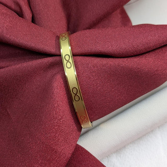 18K Gold Finish Classical Infinite Pattern Bracelet (Anti Tarnish) For Girls & Women