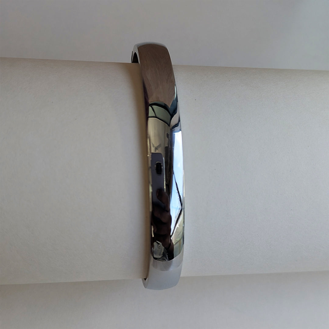 Stylish Shiny Stainless Steel Bracelet For Men & Women