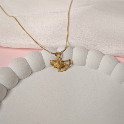 Seashell & Leaf Crafted Pendant for Girls & Women's